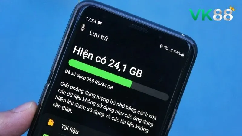 Anh em nhớ đảm bảo dế yêu của mình có đủ dung lượng thì app mới hoạt động tốt